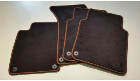 Alfa Romeo Tonale 2022-től szövetszőnyeg